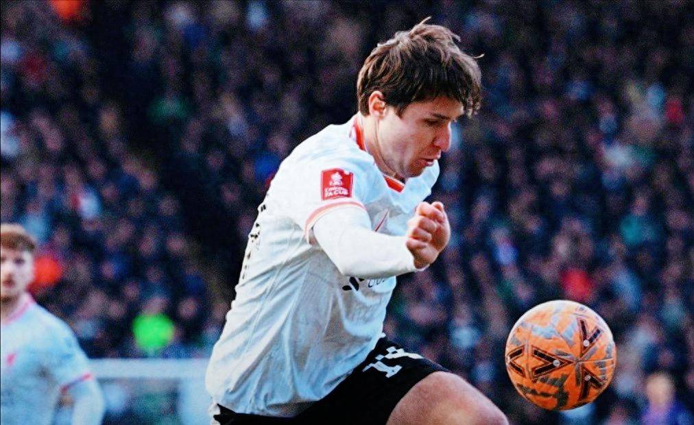 赛地聚焦——欧洲杯关键战热度飙升，利物浦扳平良机，管理层满意，轮换策略被讨论的简单介绍