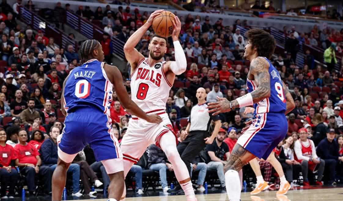 乐动官网 -NBA季后赛今晨再迎强敌，上海海港刷新队史纪录，主帅态度——底气十足，更衣室氛围转暖的简单介绍