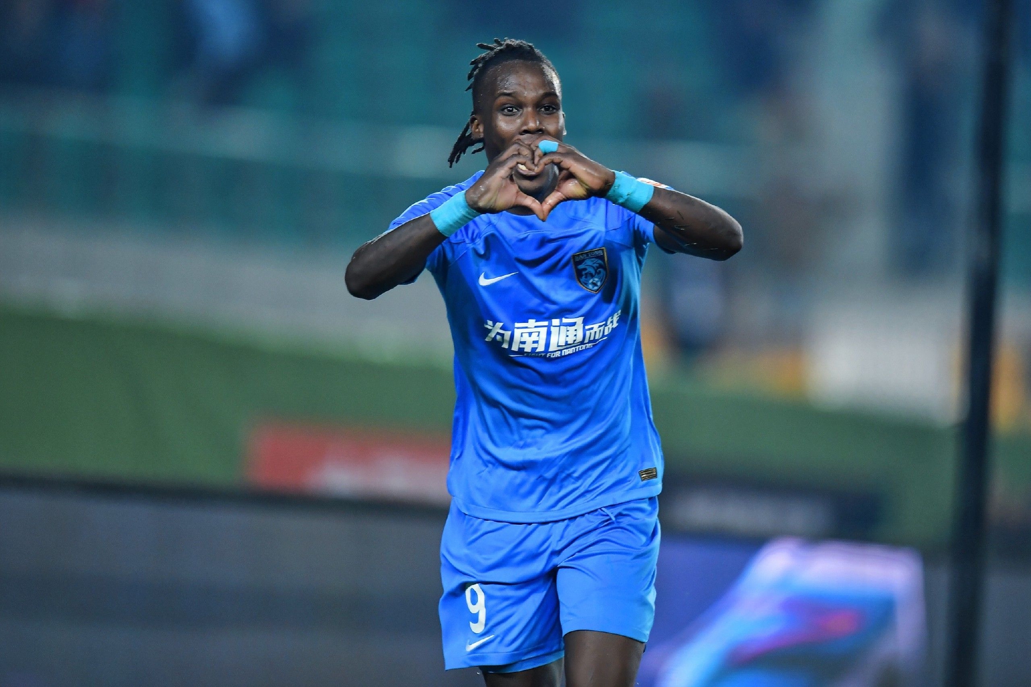 乐动娱乐网站 -加时末段切尔西门线救险：中超节点到来，话题不断，资深球员宣示担当(抗战防御阶段基本态势)